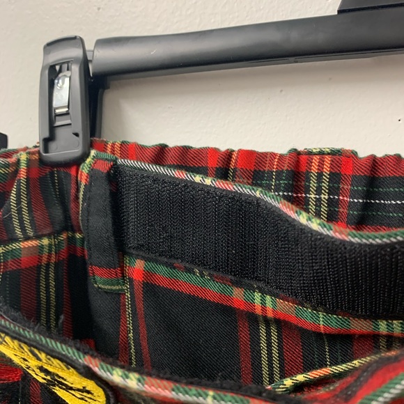 Men’s Sport Kilt Black and Red Plaid Size M - Picture 2 of 2